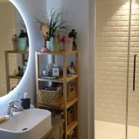 Apartment Triplex Au Coeur De Bayonne, 4 Couchages, Internet Inclus - Fr-1-495-150